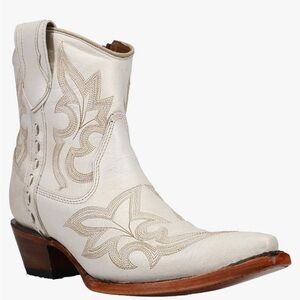 Snip Toe white Corral circle G ankle cowboy boots size 10